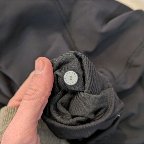 Lululemon Meant To Move 7/8 Tight (25") Black Flocked Floral Black Lace Sheer 8 - Picture 6 of 12